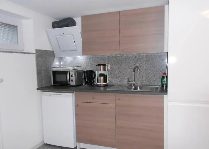 In Direkter Naehe Zu Basel